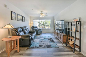 Destin Condo with Pool Access - Walk to Beach!